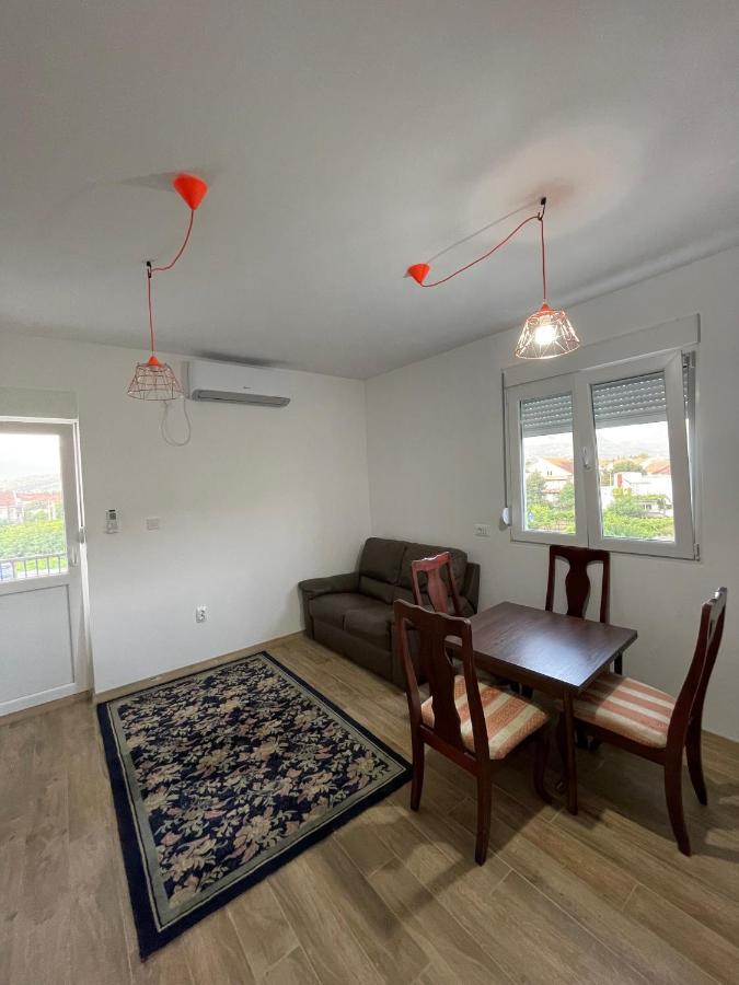 Entire Spacious Apartment With Free Parking Podgorica Eksteriør billede